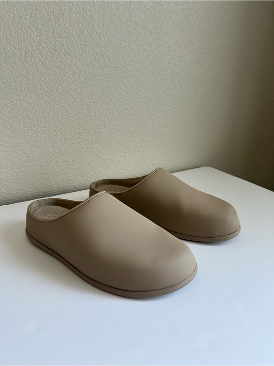 lululemon athletica Shoes - Lululemon Women's SwayDay Mule